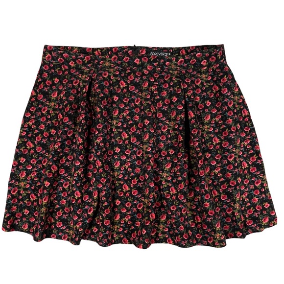 Forever21+ plus size 1x black with red blue & green floral skater mini skirt EUC - Picture 1 of 11